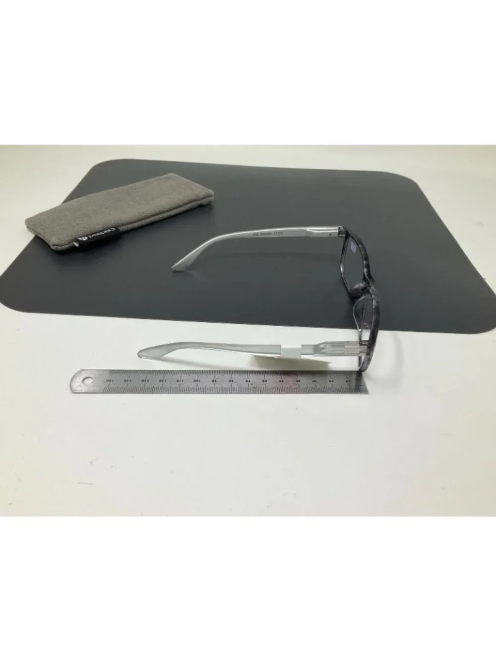 Peepers swank Readers +1.00 in Silver Tortoise Shell w Soft Case reading glasses